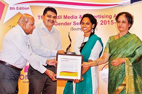 The New Indian Express reporter, Rajitha Sanaka, receiving the award in Hyderabad on Monday | sathya keerthi