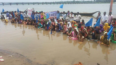 People protest against displacement by the Sardar Sarovar Dam project.