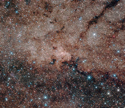 Thousands of black holes may be hiding in Milky Way's centre