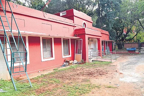 The High Court building that will be demolished to construct a seven-storey court annexe in Cubbon Park | Express
