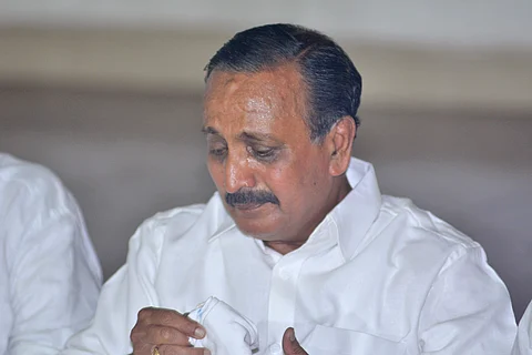 Kozhikode UDF candidate MK Raghavan turned emotional when media persons raised questions regarding the bribery allegation in a press meet held at the Kozhikode DCC office.