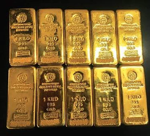 Customs and GST officials booked for helping smugglers bring gold from Dubai