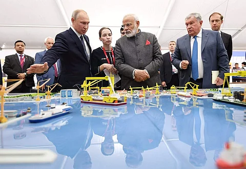 Russian President Vladimir Putin and PM Narendra Modi at Zvezda shipbuilding complex, Russia. (Photo | Twitter/@MEAIndia)