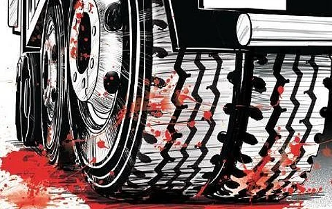 Truck runs over couple riding cycle, one killed in Vijayawada