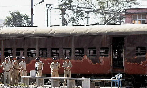 Supreme Court grants bail to eight life convicts in 2002 Godhra train coach-burning case