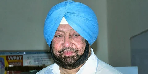 Punjab CM Amarinder Singh reaches out to MLAs sulking over chief secretary issue