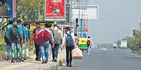 Migrant workers leave for home amid lockdown in New Delhi. (Photo| Shekhar Yadav, EPS)