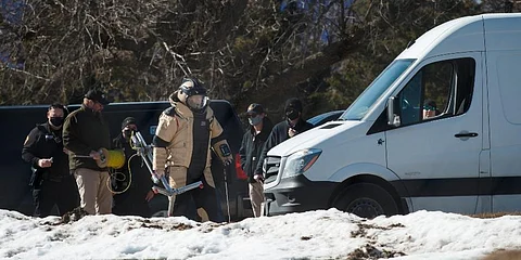 US: Police find live pipe bomb found at polling place in Iowa