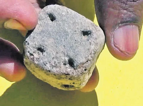 The die unearthed at Keezhadi | Express