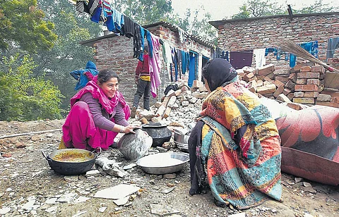 HC asks Delhi government to take note of conditions in refugee camps