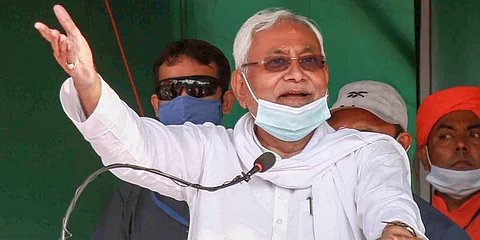 Those behind registration of fodder scam cases against Lalu is still in his camp: Nitish Kumar 