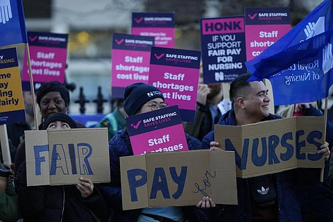 UK government refuses to give way on pay as nurses, medics strike