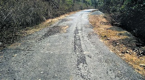 The road to Gumudumaha in a dilapidated condition| Express