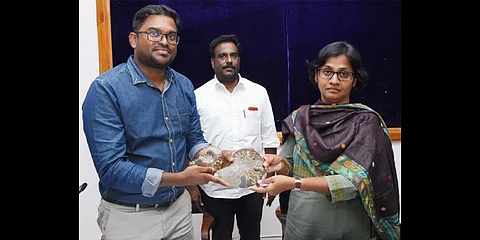 Palaeontologist hands over marine fossils for display at museum coming up in Perambalur district