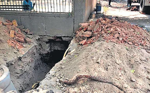Digging and trenching work being carried out by the Municipal Corporation of Delhi and the Delhi Jal Board. (Photo | EPS)