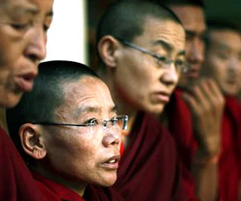 Chinese authorities forcibly moving Tibetans to Indian border to bolster control