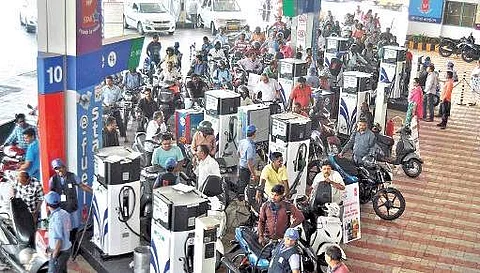 Petrol pumps to remain closed on New Year’s Eve in Kerala