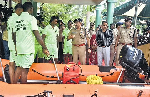 Greater Chennai Police Commissioner Sandeep Rai Rathore interacting with rescue teams at Rajarathinam stadium | P Jawahar
