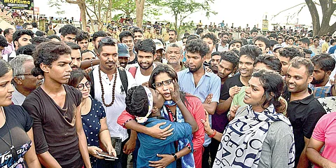 Kozhikode NIT bans 'public display of affection' on campus