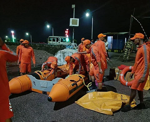 National Disaster Response Force (NDRF) at the Kol Dam reservoir site (District Administration Mandi)