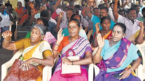 Around 200 conservancy workers and members of the trade unions took part in a day-long hunger strike on Wednesday | Ashwin Prasath