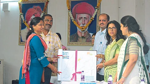Digitization : डिजिटल दस्तऐवज संकल्पनेवर भर दया