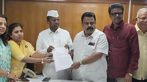 shivsena mla meet narhari zirval