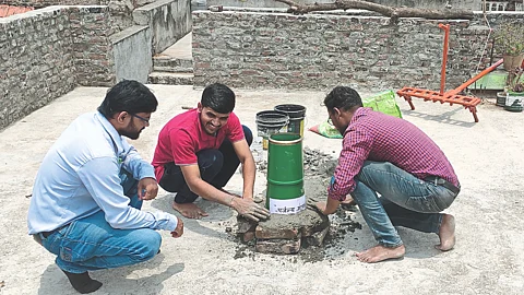 Rain Measuring Equipments