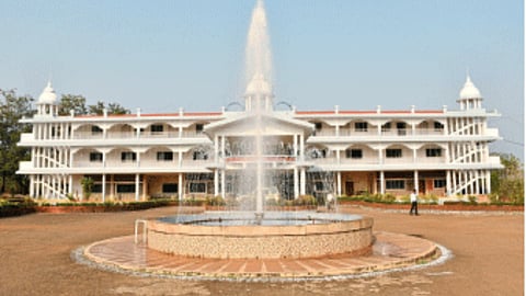 Govindraoji Nikam Agriculture College