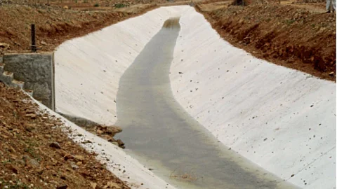 Aarfal Water Canal