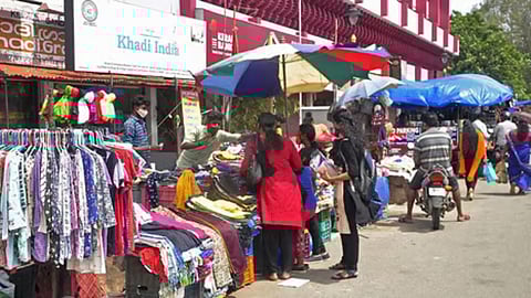 PM Swanidhi Scheme : हमीशिवाय कर्ज पुरवठा योजनेच्या लाभार्थ्यांची संख्या ६३ कोटींच्या पार