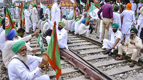 'Rail roko' Agitation