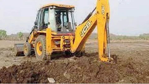 Efforts to increase water storage by removing silt