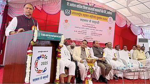 Minister Pankaj Bhoyar