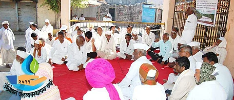 गंगापूरकर जलसंधारणासाठी पाहणार नाहीत शासनाची वाट...