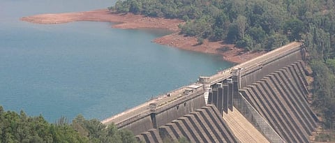 Dam water level