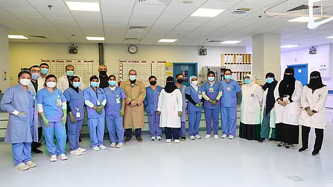 فريق طبي بمستشفى الملك سلمان للقوات المسلحة