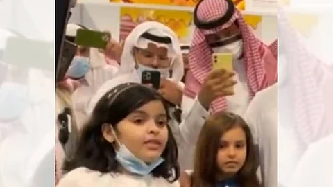 الطفلة إيلين الفيفي خلال مهرجان العسل