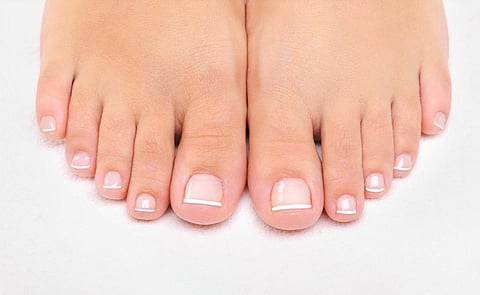 أظافر القدمين