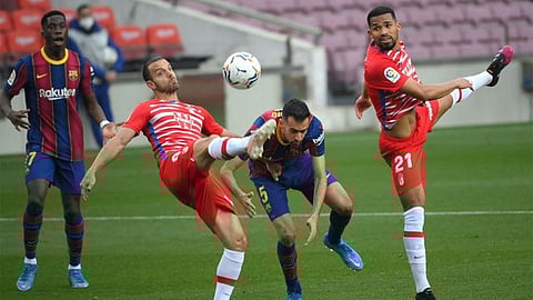 جانب من لقاء برشلونة وغرناطة