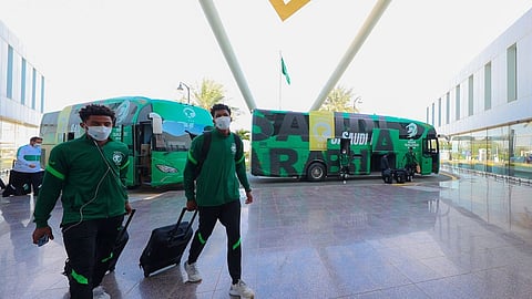 الأخضر يطير إلى اليابان