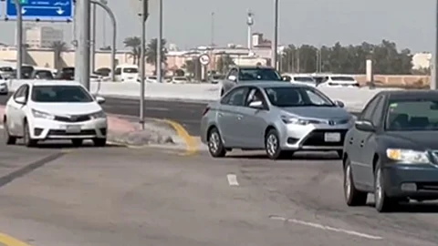 طريق «الدمام - الخبر»