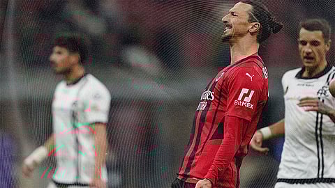 ميلان يسقط في فخ الهزيمة أمام سبيزيا