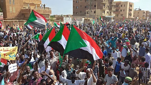 سودانيون يطالبون بحسم الفوضى في بلادهم