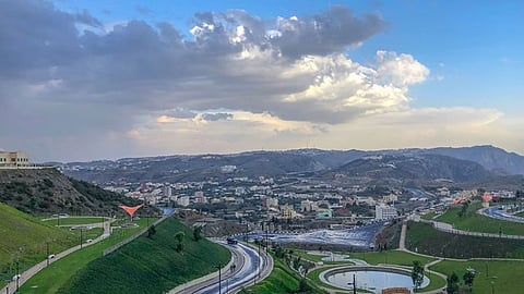 طقس السبت.. انخفاض درجات الحرارة ورياح  سطحية وضباب على عدد من مناطق المملكة