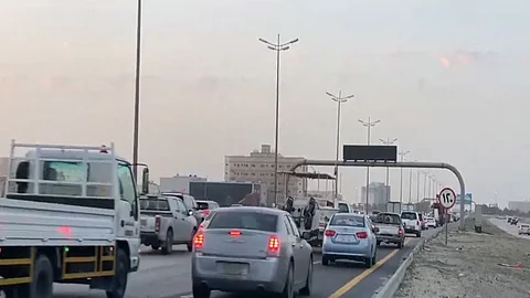 زحام مروري بطريق «الظهران- الجبيل». (أرشيفية)