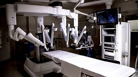 الجراحة الروبوتية