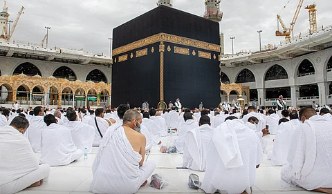 صلاة الجمعة بالحرم