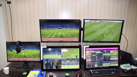 تقنية VAR