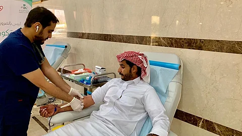 التبرع بالدم يحمل عدة فوائد للصحة